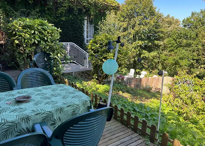 Lumineux Appartement, Jardin, Vu Sur